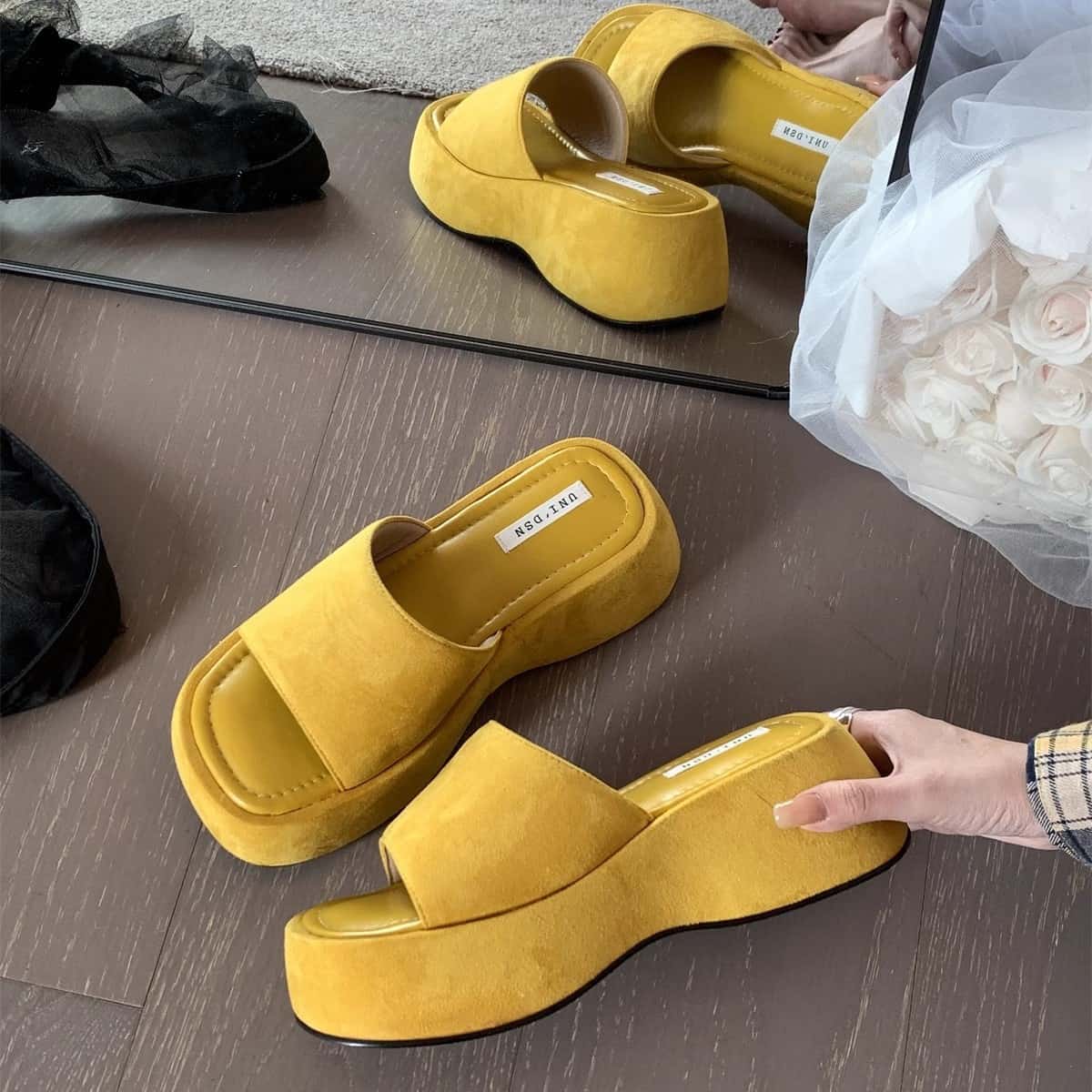 Vero Wedge Slides - Image 10