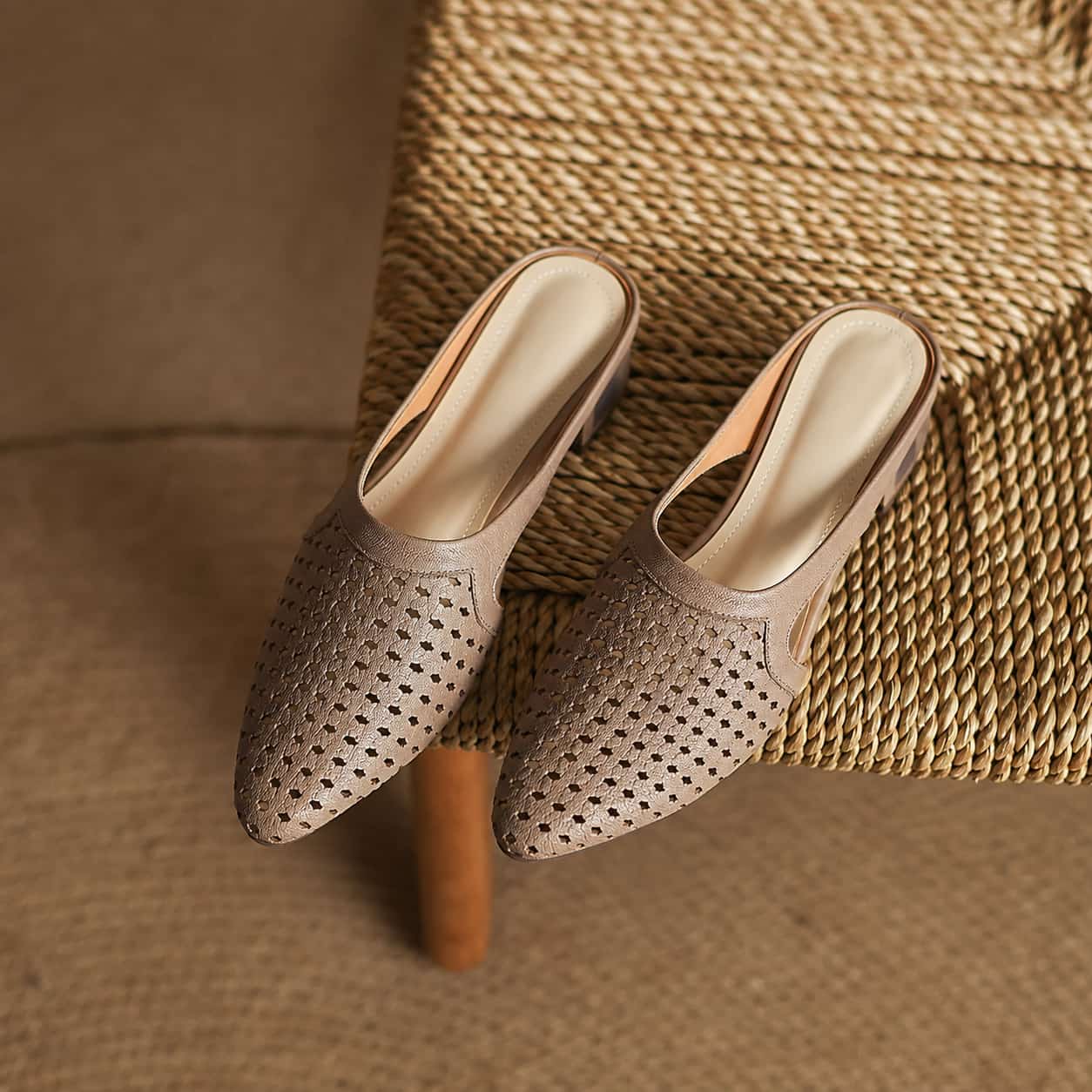Umyra Soft Comfort Mules - Image 2