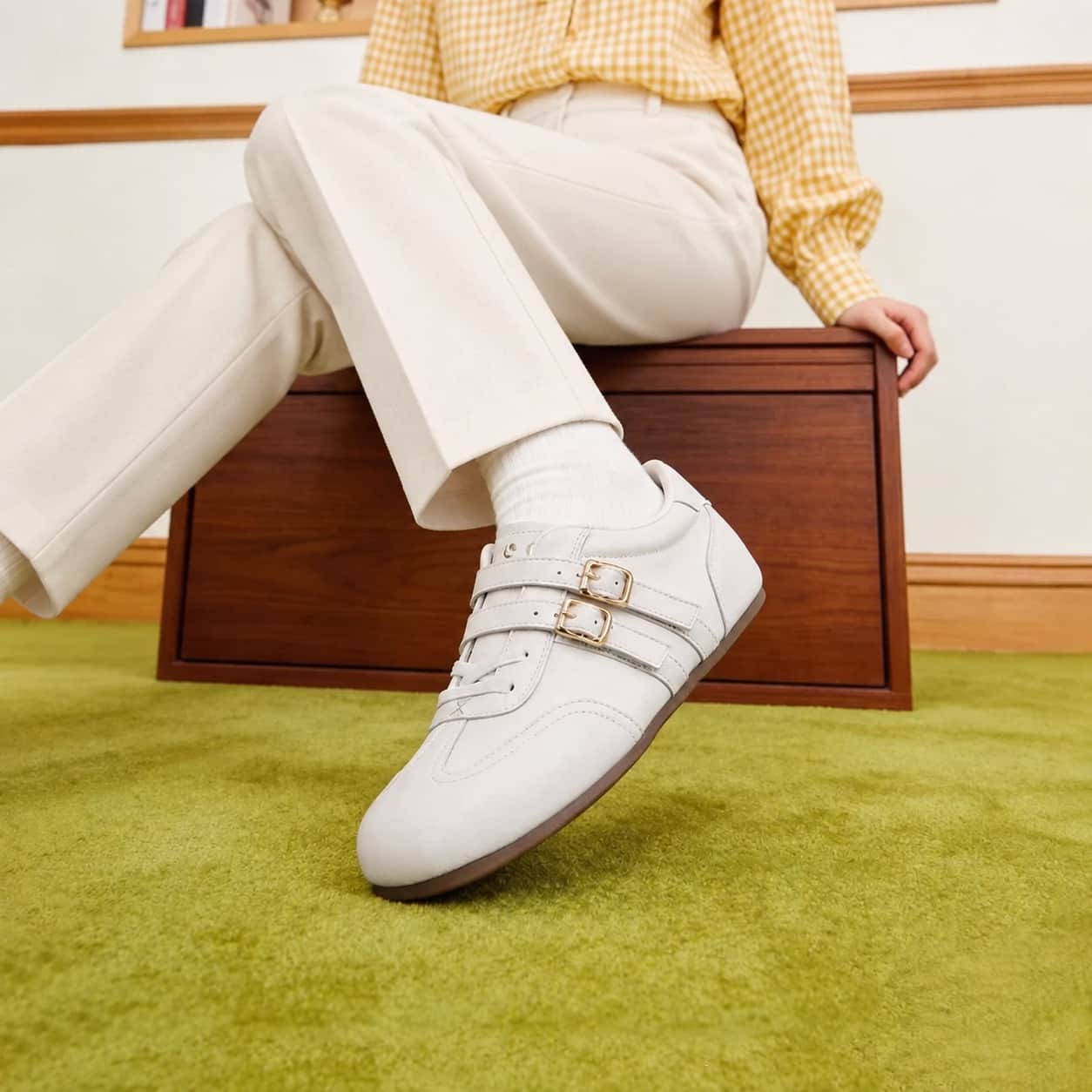 Tenise Casual Buckle - Image 4